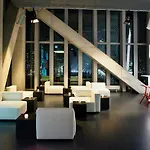 Nhow 4*
