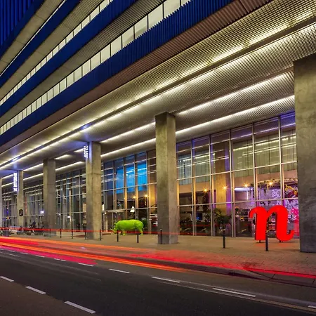 酒店 恩豪鹿特丹酒店 4*