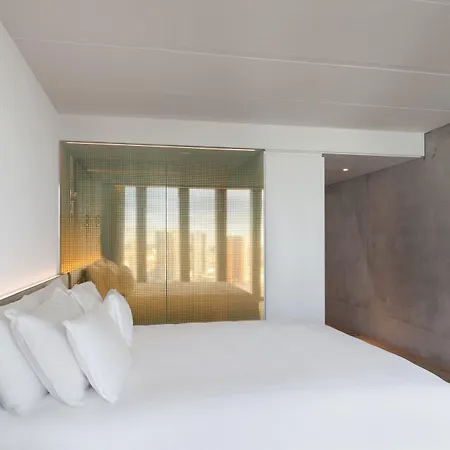 Nhow Hotel 4*