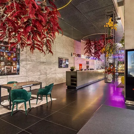 恩豪鹿特丹酒店 4* 鹿特丹