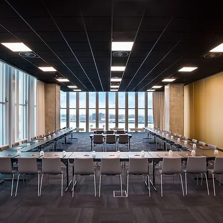 恩豪鹿特丹酒店 4*